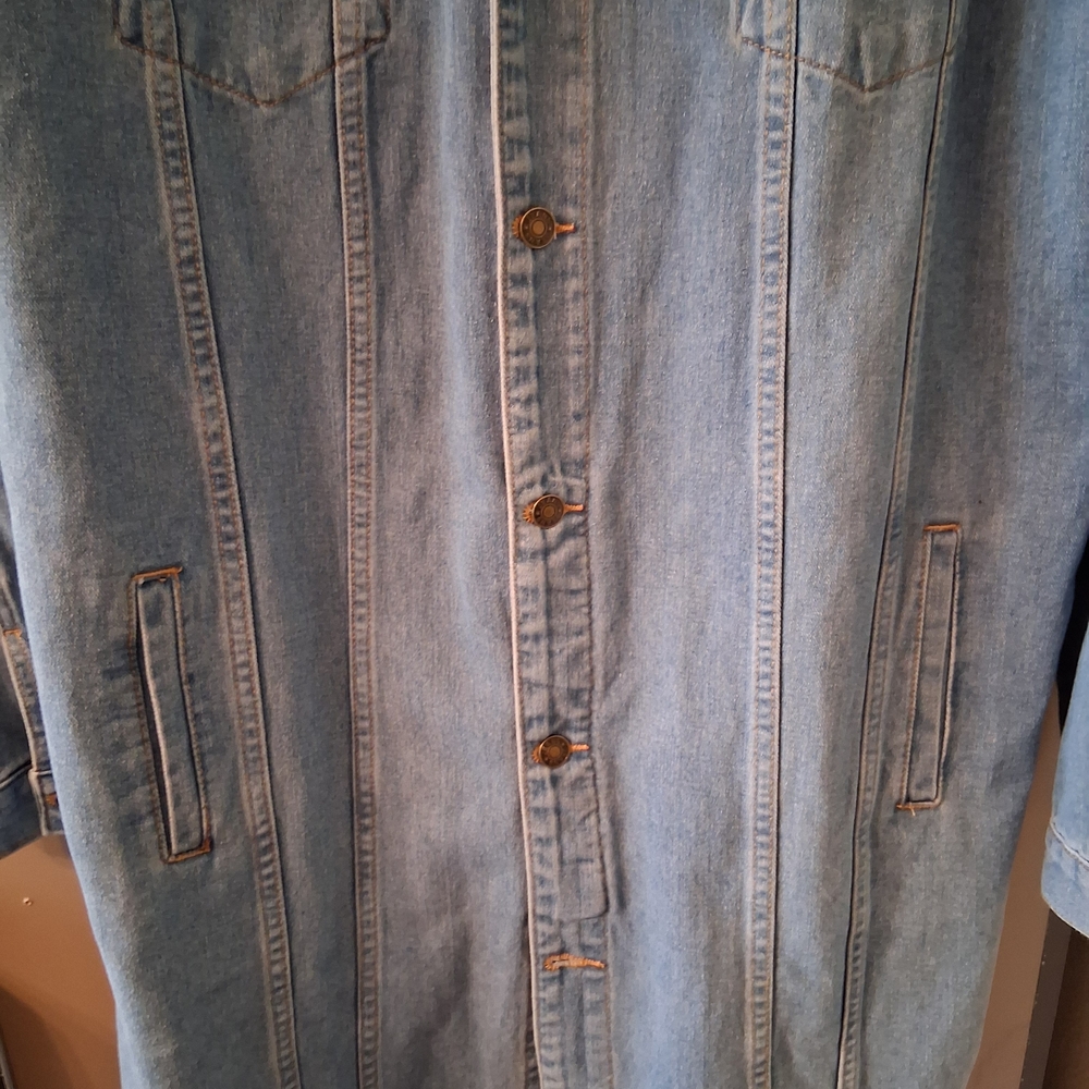 Woman's Rancher Denim Trench Coat - Picture 4 of 8